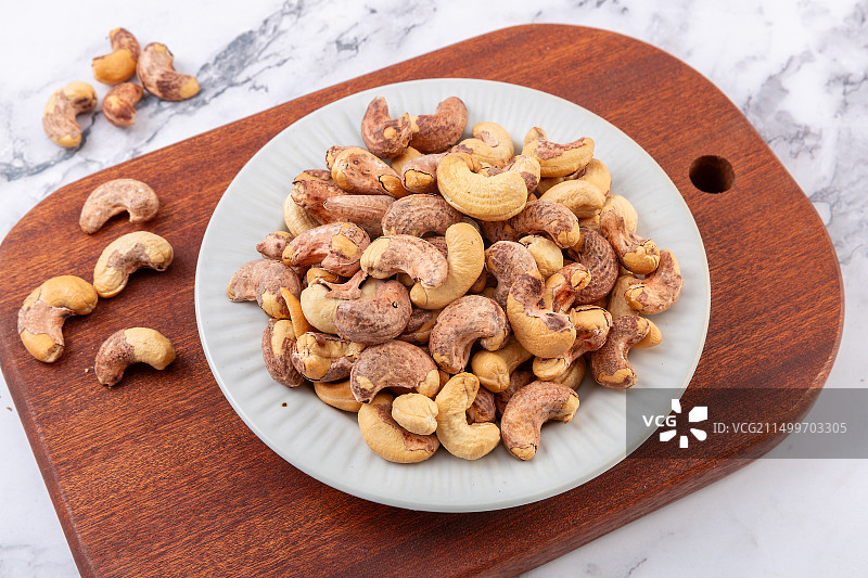 紫皮腰果仁 盐焗腰果 紫衣腰果 脆皮腰果 炭烧腰果图片素材