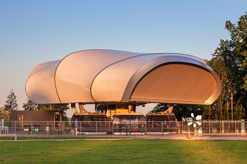 德国莱茵兰-普法尔茨州科布伦茨埃伦布赖特施泰因要塞缆车图片素材