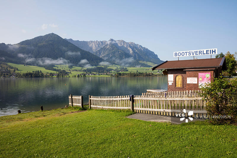 奥地利蒂罗尔凯撒山脉瓦尔湖风光图片素材