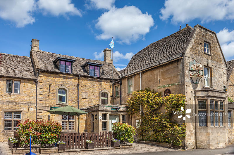 英国格洛斯特郡水上伯顿古镇风光图片素材