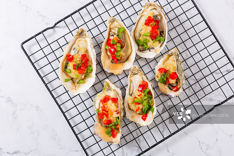 蒜蓉烤生蚝图片素材