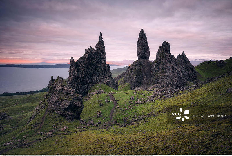 英国苏格兰斯托尔老人峰（斯凯岛），夏季风光图片素材