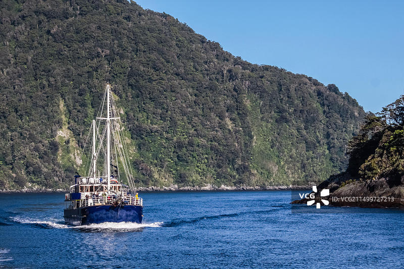 新西兰南岛米尔福德桑峡湾徒步者图片素材