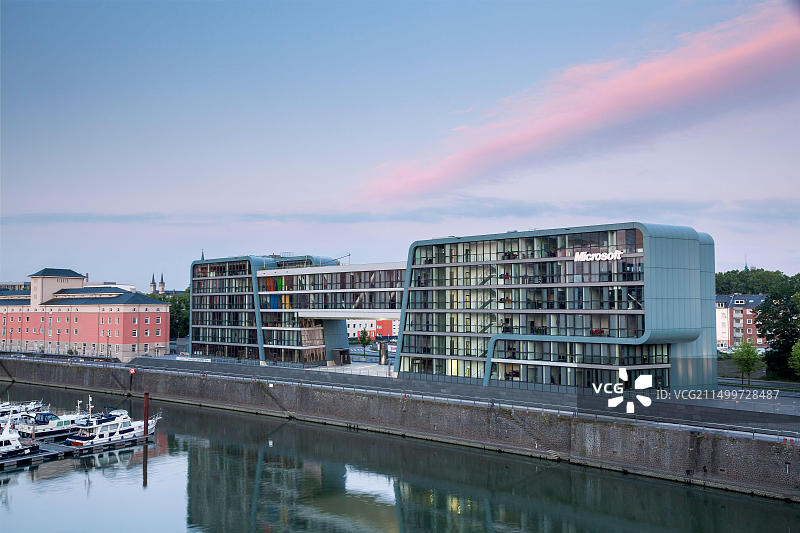德国科隆莱茵瑙艺术办公区微软办公楼图片素材