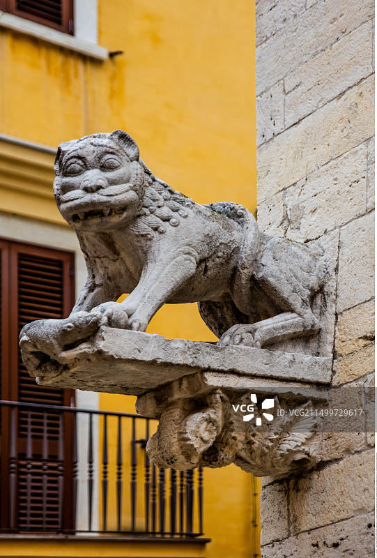 意大利巴列塔圣玛丽亚马焦雷主教堂外观图片素材