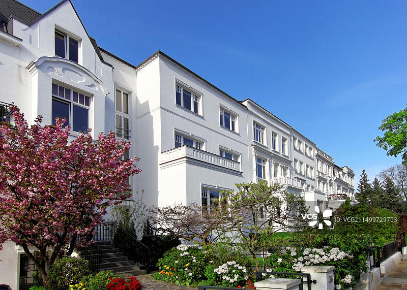 德国汉堡Harvestehude：Innocentiastrasse的阶梯式房屋图片素材