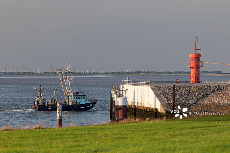 德国石勒苏益格-荷尔斯泰因比苏姆港口风光图片素材