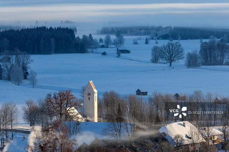 德国巴伐利亚州格罗斯韦尔圣马丁教堂风光图片素材