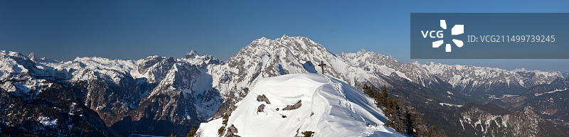 德国巴伐利亚国王湖阿尔卑斯山全景图片素材
