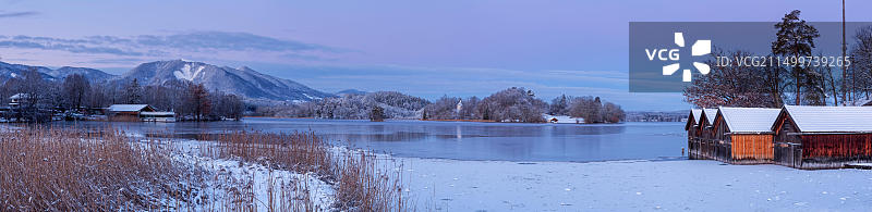 德国施塔费尔湖畔的船库图片素材