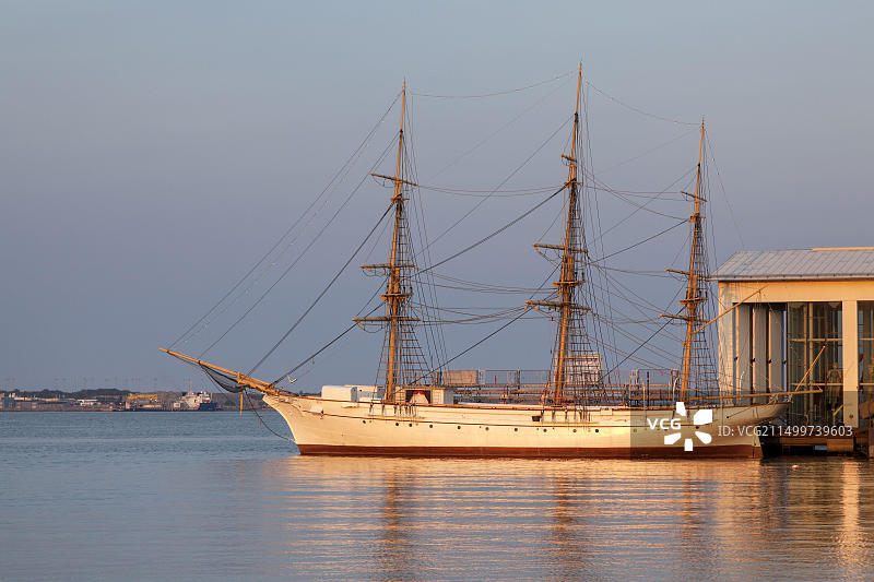 瑞典布莱金厄省卡尔斯克鲁纳帆船图片素材