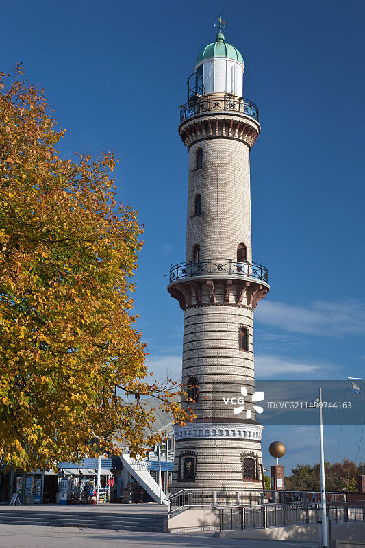 德国梅克伦堡-前波美拉尼亚罗斯托克波罗的海水疗度假村灯塔图片素材