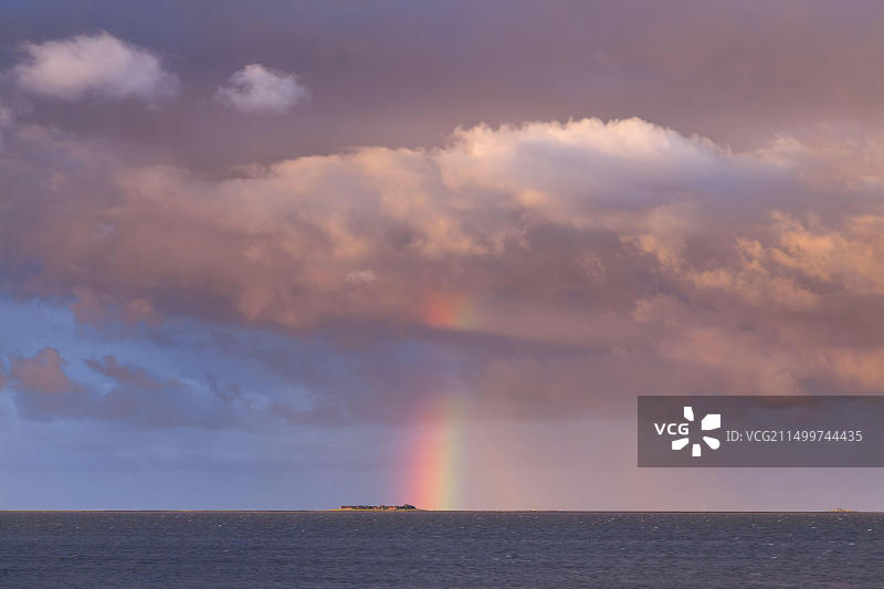 德国石勒苏益格-荷尔斯泰因达格比尔泥滩彩虹图片素材