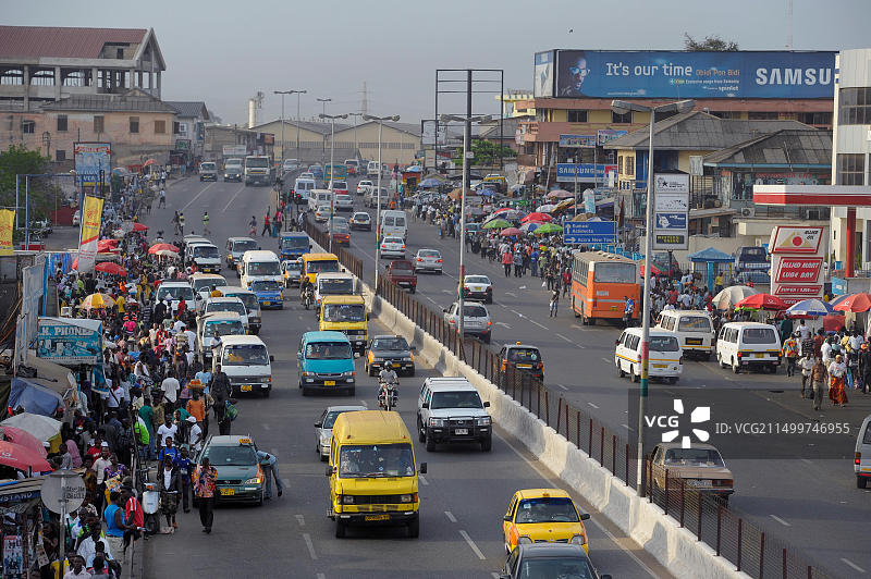 加纳阿克拉市中心的主要干道图片素材