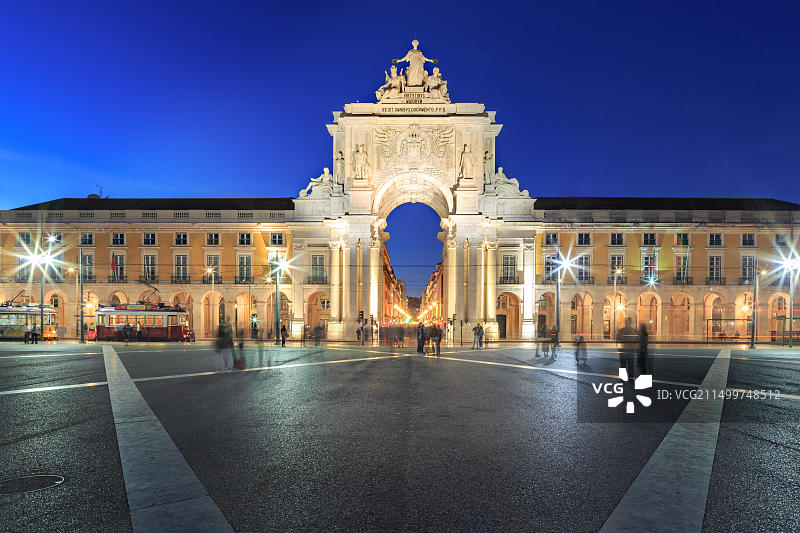 葡萄牙里斯本商业广场夜景图片素材