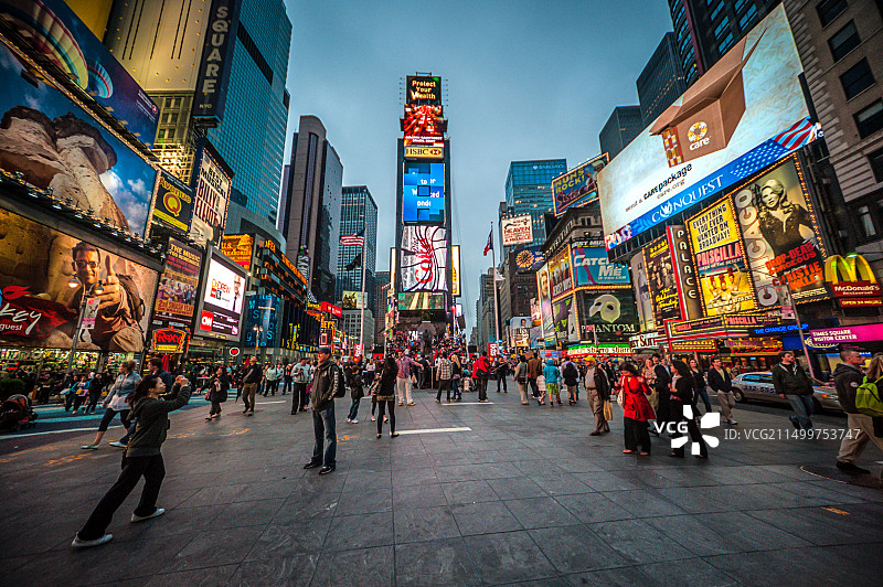 游客游览纽约时代广场图片素材