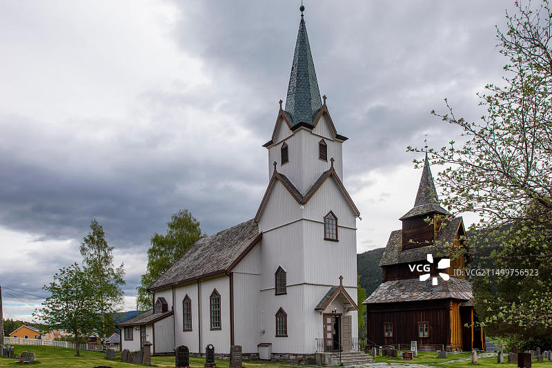 挪威布斯克吕郡托尔波木板教堂图片素材