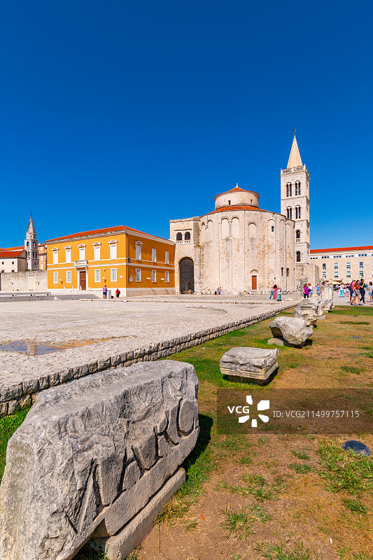 克罗地亚扎达尔圣阿纳斯塔西娅大教堂景观图片素材