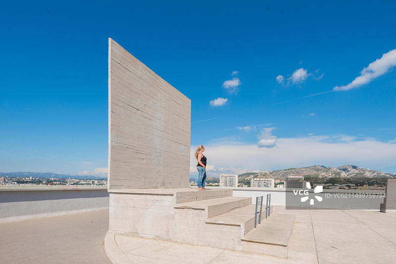 法国马赛公寓屋顶图片素材