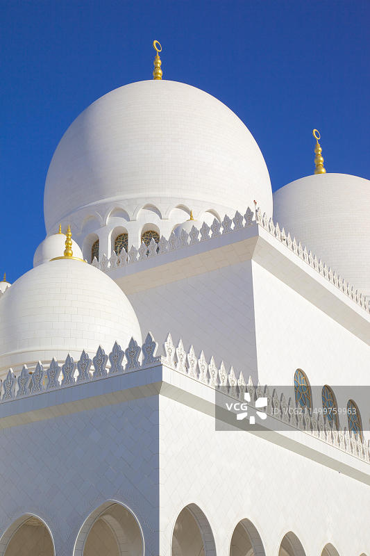 谢赫·扎耶德·本·苏尔坦·阿勒纳哈扬清真寺，阿联酋阿布扎比图片素材