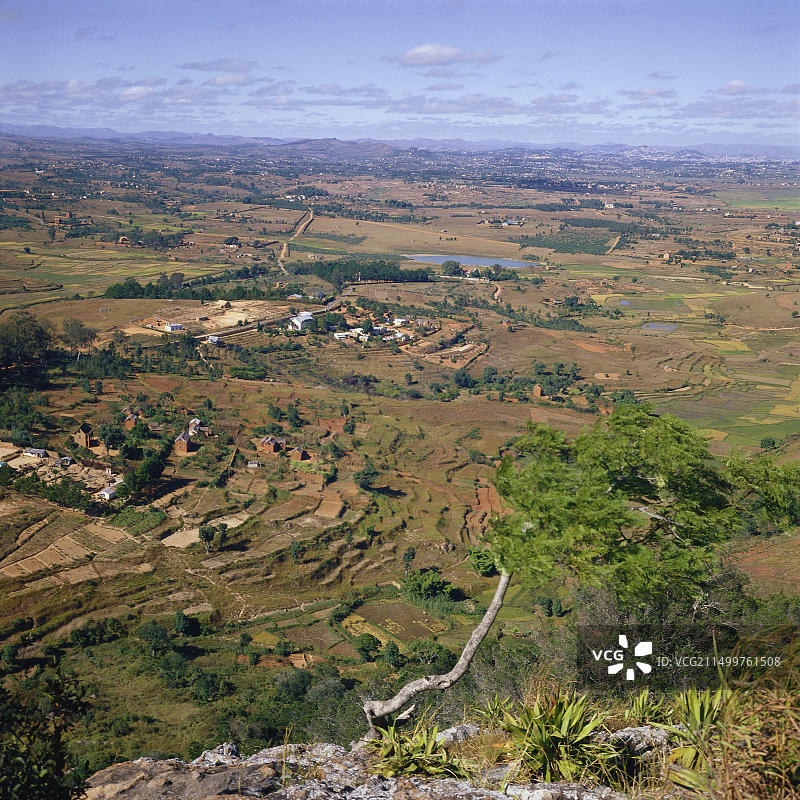 马达加斯加，昂博希芒加附近带梯田的风景图片素材