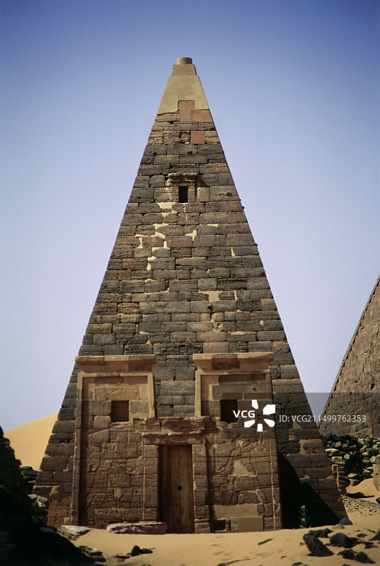 苏丹沙阿迪：麦罗埃金字塔建筑群图片素材