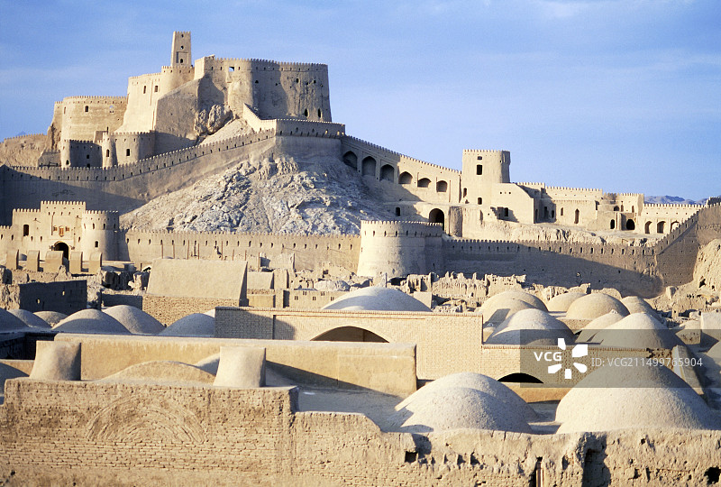 伊朗 Dasht-e Lut 沙漠附近的巴姆古城遗址，城市景观图片素材