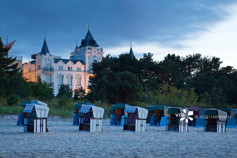 德国梅克伦堡-前波美拉尼亚州乌瑟多姆岛津诺维茨海滩别墅图片素材