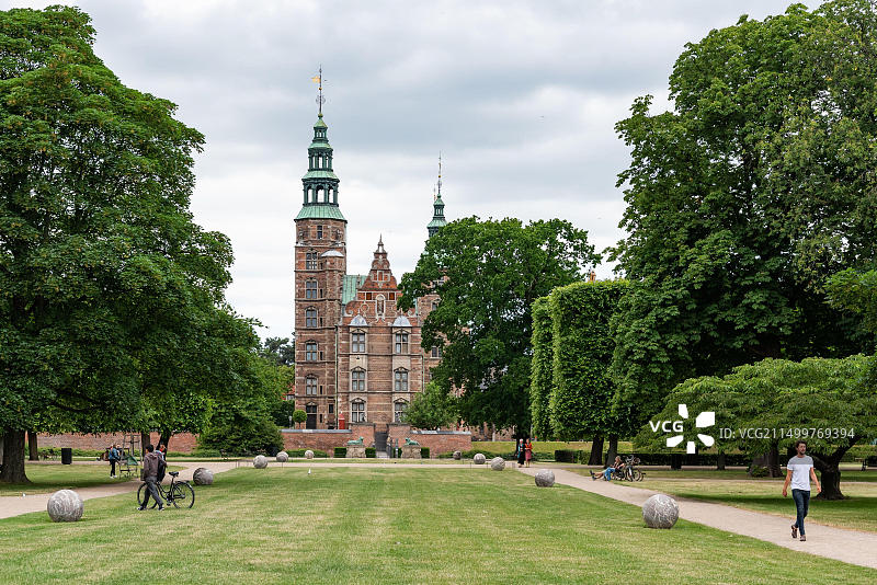 丹麦哥本哈根国王花园和罗森堡城堡图片素材