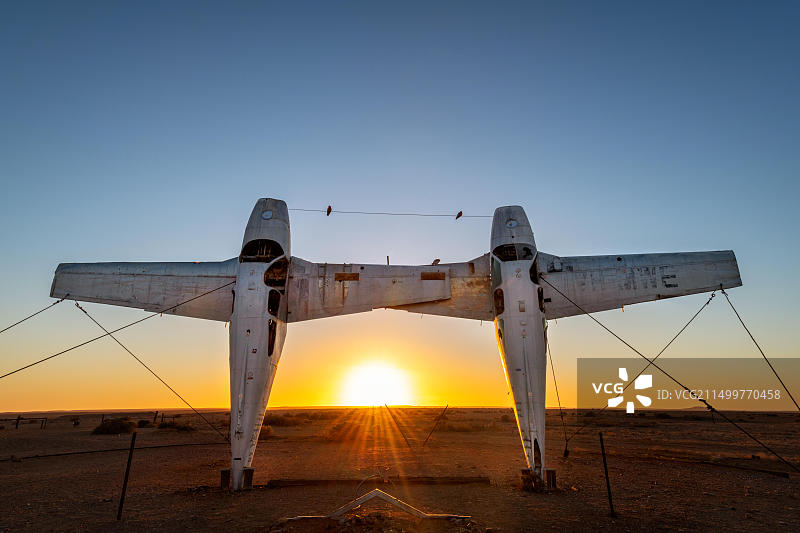 穆托尼亚雕塑公园的特色，位于乌德纳达塔赛道上图片素材