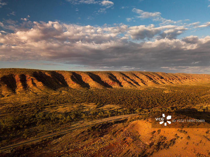 麦克唐奈山脉 Namatijira Drive 航拍图片素材