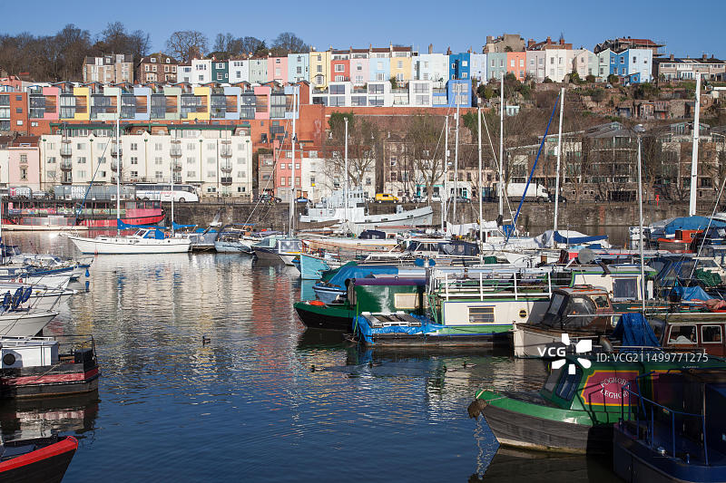 布里斯托尔霍特韦尔斯色彩缤纷的房屋和船只图片素材