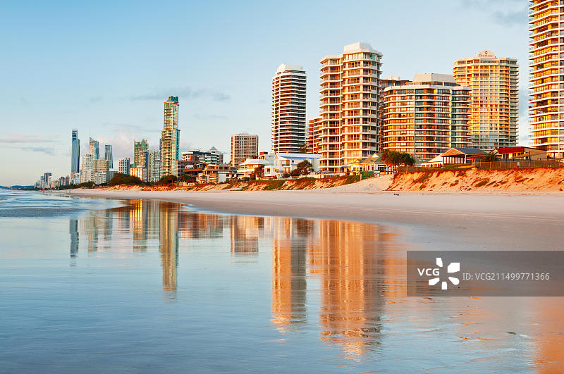 冲浪者天堂的清晨阳光图片素材