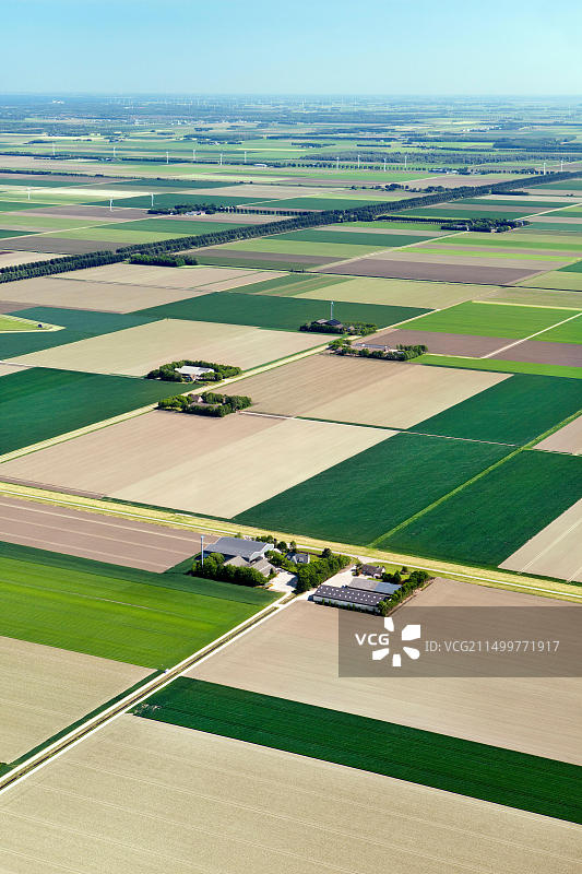 荷兰弗莱沃波尔德的农场和农田航拍图片素材