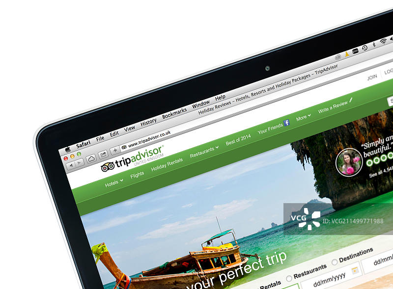 13英寸Apple MacBook Pro Retina电脑上的Tripadvisor图片素材