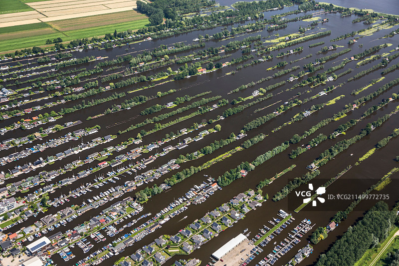 荷兰布鲁克伦沼泽地水上运动航拍图片素材