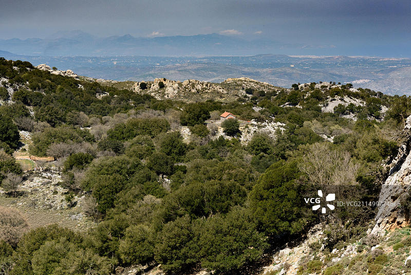 克里特岛拉西提地区迪克蒂山脉卡斯塔莫尼察附近的牧羊人小屋图片素材