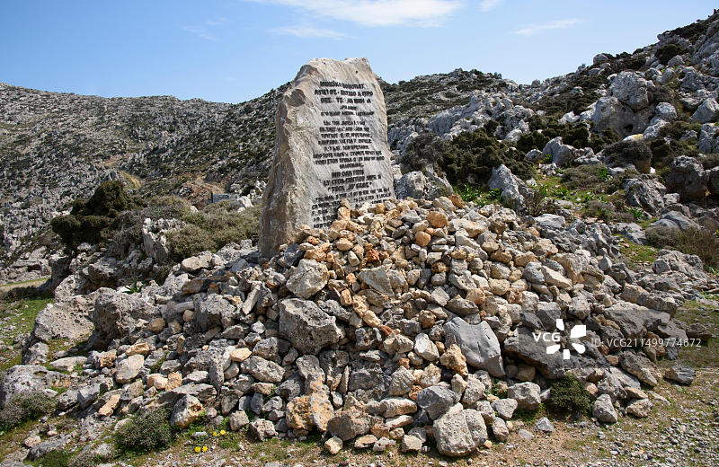 克里特岛拉西锡高原附近的措里斯墓：一名因对基督徒犯下暴行而被当地人处决的土耳其人图片素材