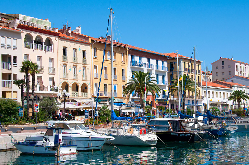 法国旺德尔港小镇港口风光图片素材