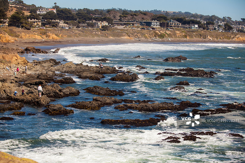美国加利福尼亚州坎布里亚月光石海滩图片素材
