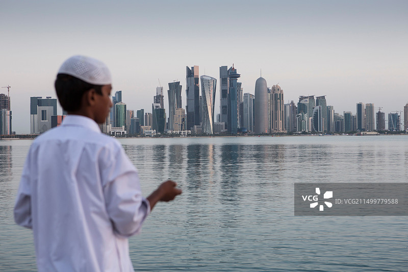 卡塔尔多哈西湾中央金融区新天际线图片素材