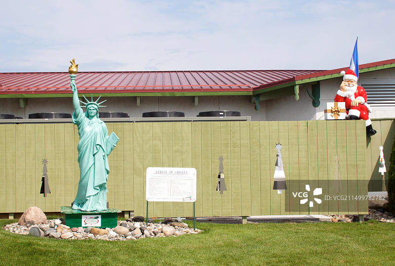 美国密歇根州弗兰肯穆特巴伐利亚主题圣诞小镇图片素材