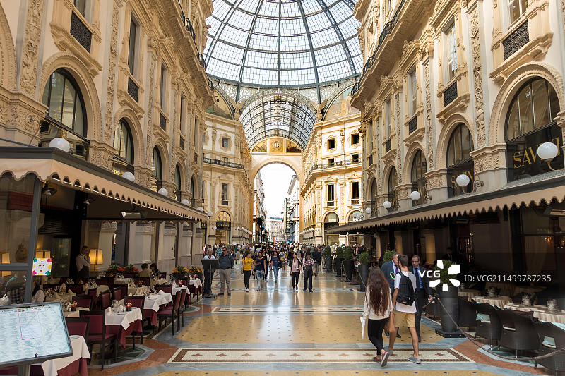 意大利米兰维托里奥·埃马努埃莱二世拱廊图片素材