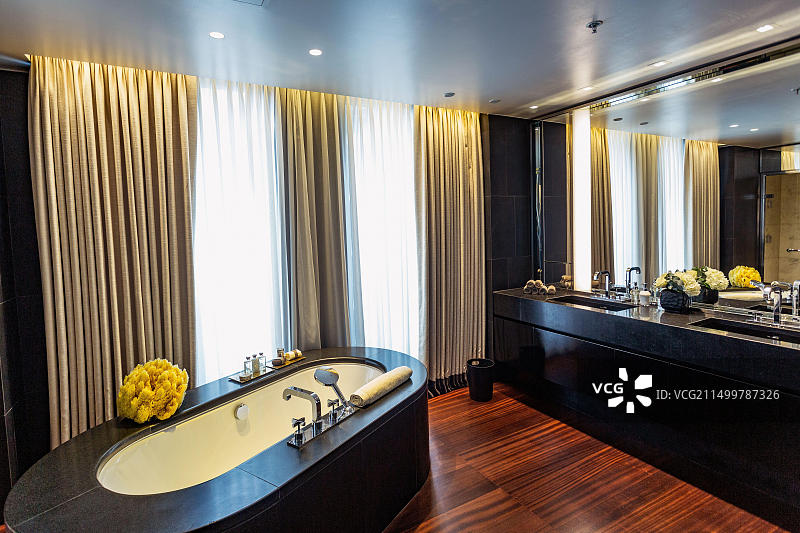 英国伦敦骑士桥宝格丽酒店套房浴室图片素材