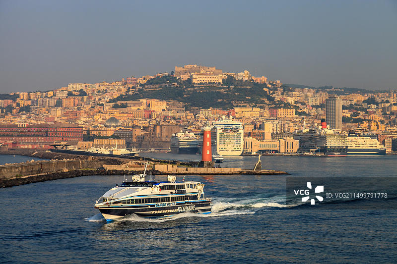 那不勒斯港口全景图片素材