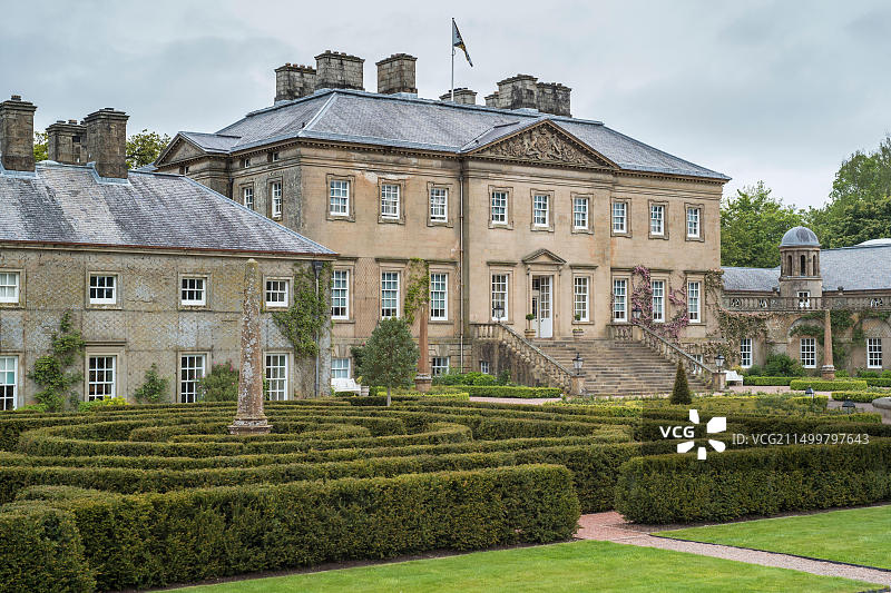 达姆弗里斯庄园：18世纪帕拉第奥风格乡村别墅，新古典主义风格，位于苏格兰艾尔郡的迷宫和庄园图片素材
