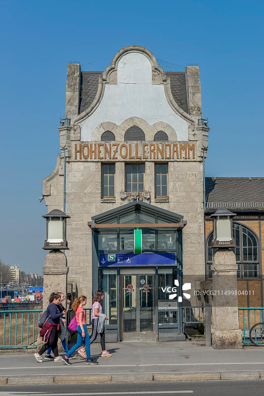 德国柏林霍亨索伦丹姆城市快铁站台图片素材