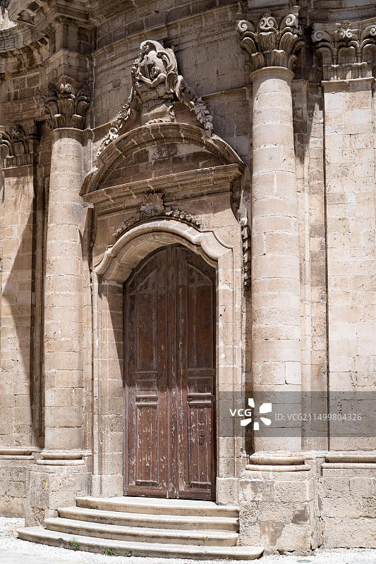 意大利西西里岛奥尔蒂贾马埃斯特兰扎大街上的圣母无染原罪教堂图片素材