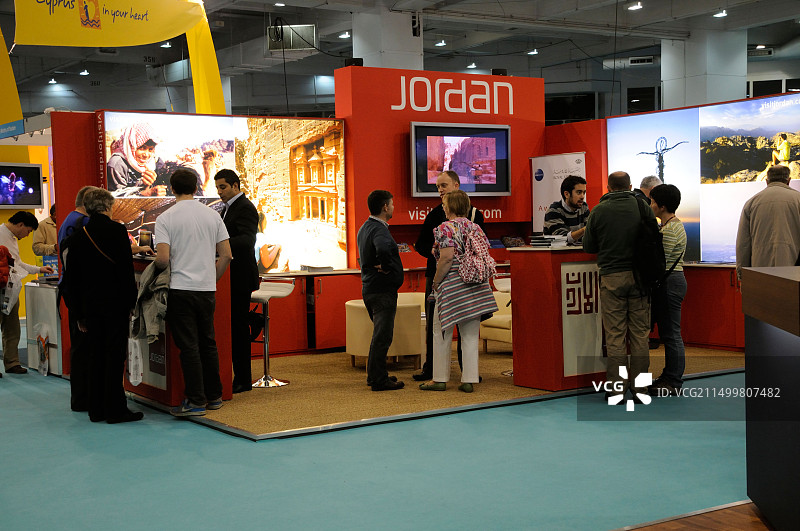 约旦旅游组织在伦敦伯爵宫目的地旅游展上展示其假日产品图片素材