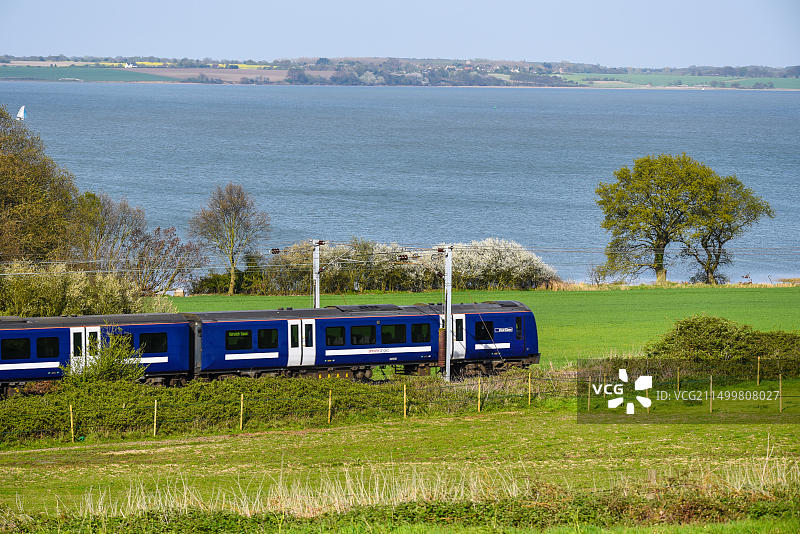 安格利亚大列车驶过斯陶尔河图片素材